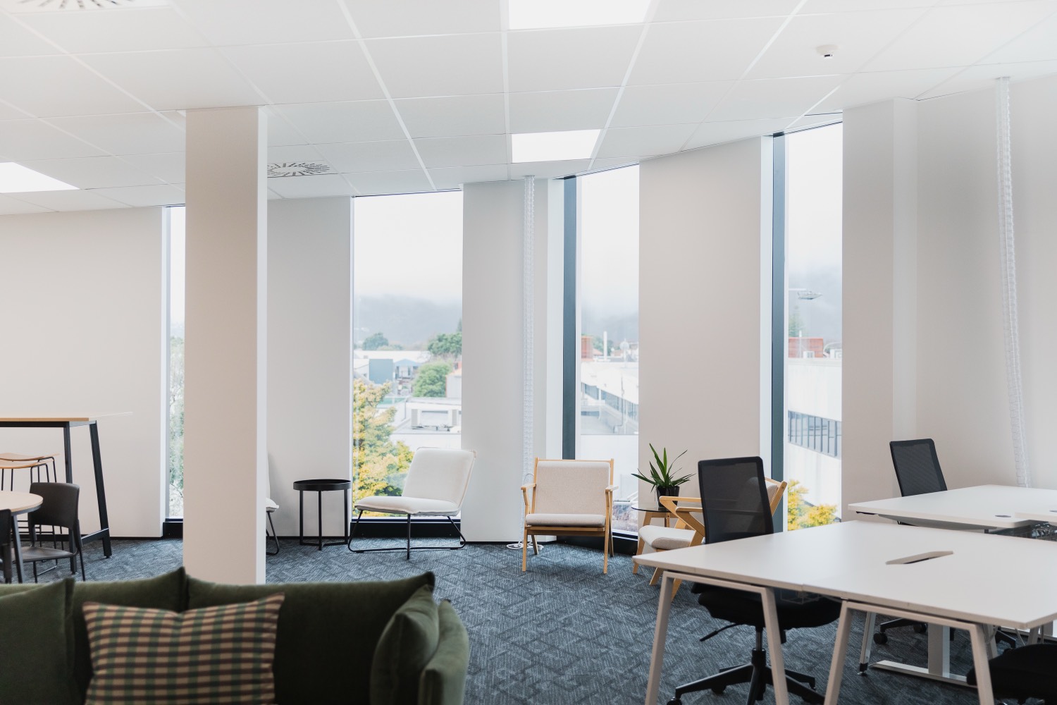 Q Space coworking lounge and shared workspace